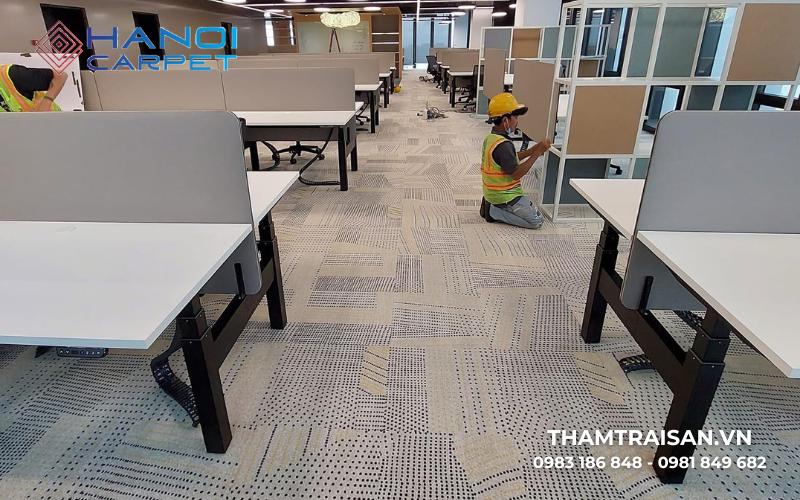 Hình ảnh thi công thảm văn phòng 4