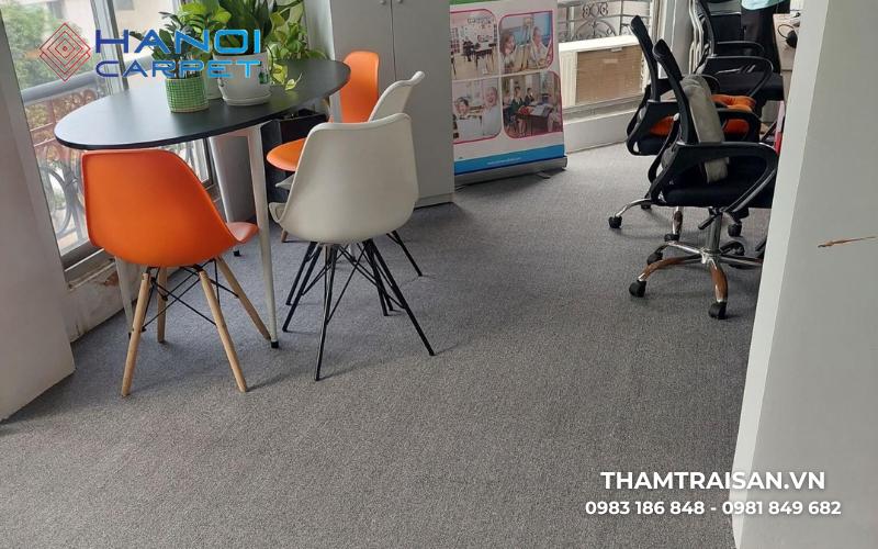 Các loại thảm trải lót sàn phổ biến - Thảm cuộn 1 màu Indonesia TD