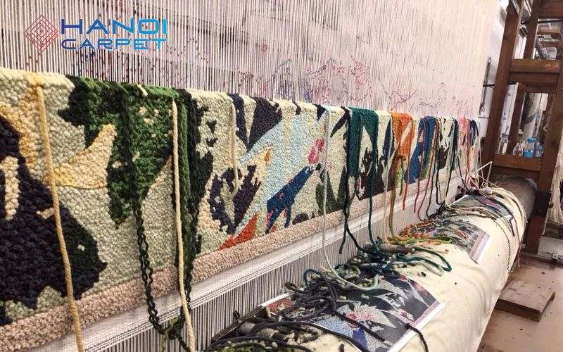 Chuẩn bị nguyên liệu và dụng cụ dệt thảm thủ công