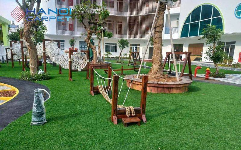Lưu ý khi chọn mua thảm cỏ nhân tạo trường mầm non