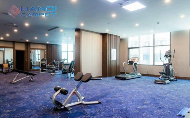 Vì sao cần chọn thảm trải sàn chuyên dụng cho phòng gym?