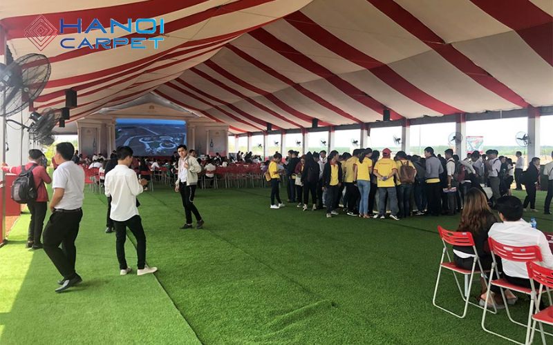 Lưu ý khi thi công thảm cỏ sân khấu