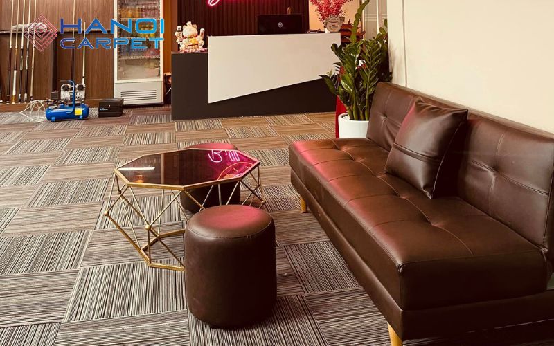 Thảm kẻ sọc hiện đại cho quầy lễ tân