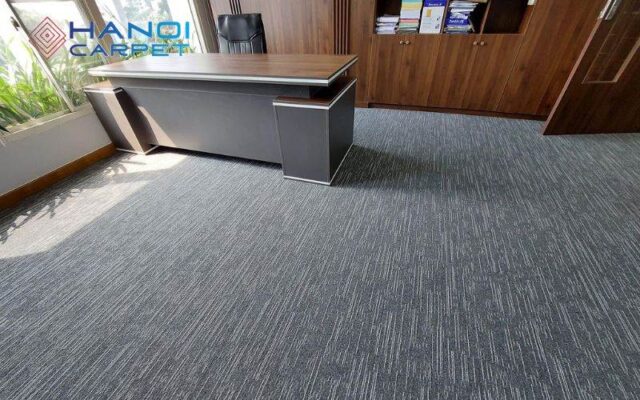 Thảm trải sàn màu xám