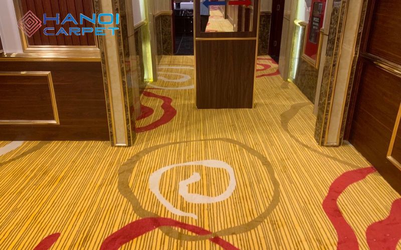 Thảm màu vàng nâu cho khách sạn