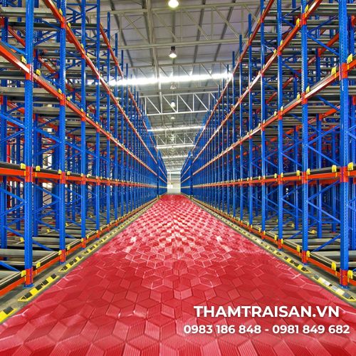 Thảm nhựa kim cương (1,2m x 15m)