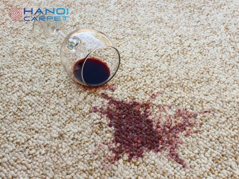 Cần xử lý thảm nhanh chóng khi gặp vết ố
