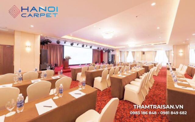 Thảm trải sàn đỏ trong sự kiện thương mại