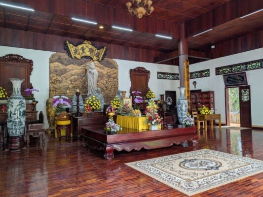 Xu hướng thảm trải sàn phòng thờ năm 2025 (2)