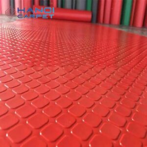 Thảm nhựa nút vuông là gì