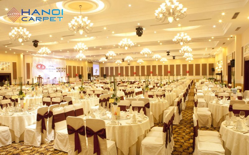 Cách chọn thảm sự kiện tiết kiệm