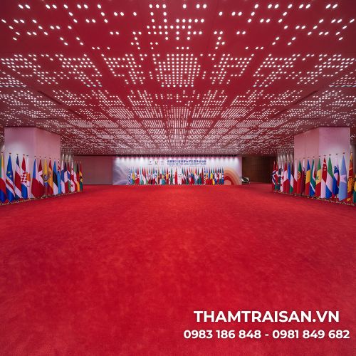 Thảm khánh tiết màu đỏ sang trọng