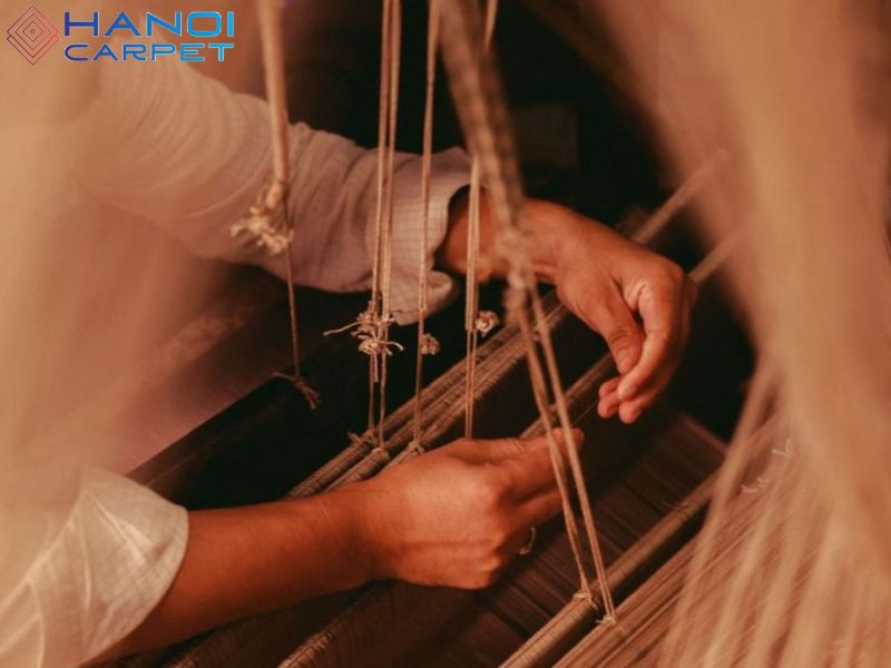 Kiểu dệt nút là lựa chọn hàng đầu cho không gian sang trọng như biệt thự, khách sạn cao cấp