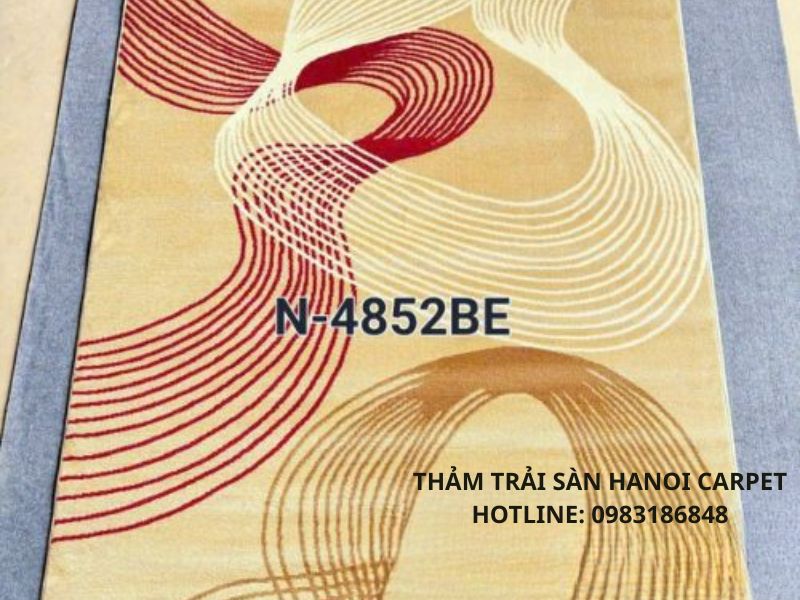 Thảm nên đủ lớn để phủ khu vực sofa và bàn trà