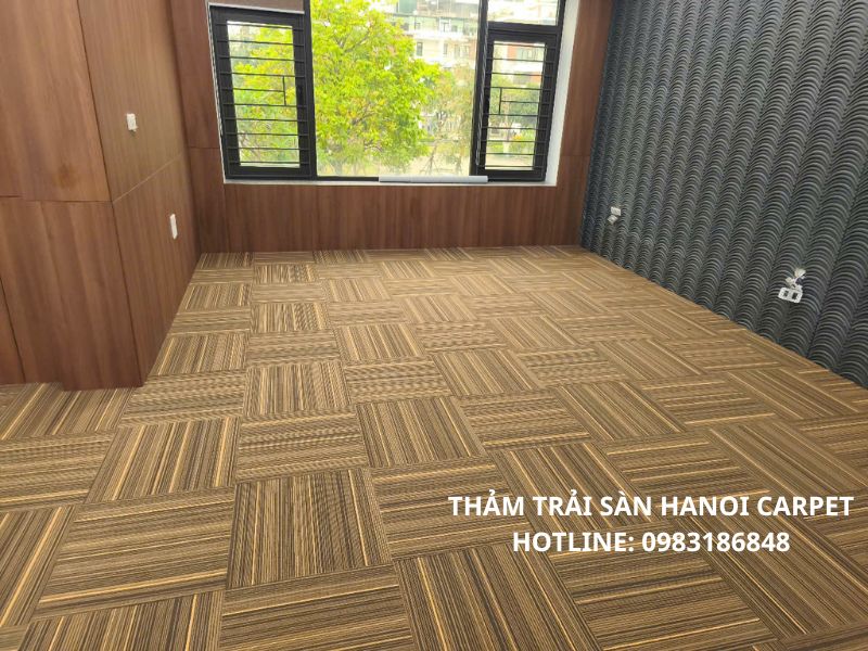 Lắp đặt thảm tấm màu gỗ cho phòng ngủ