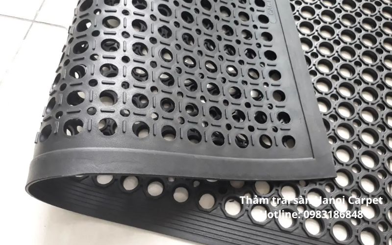 Thảm chống mỏi chân màu đen
