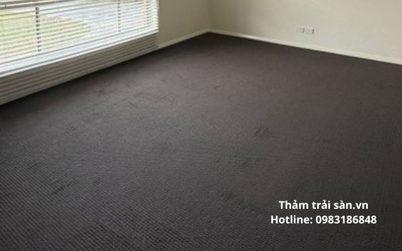 Lớp lớt giúp bề mặt êm hơn, hạn chế tiếng ồn tốt hơn