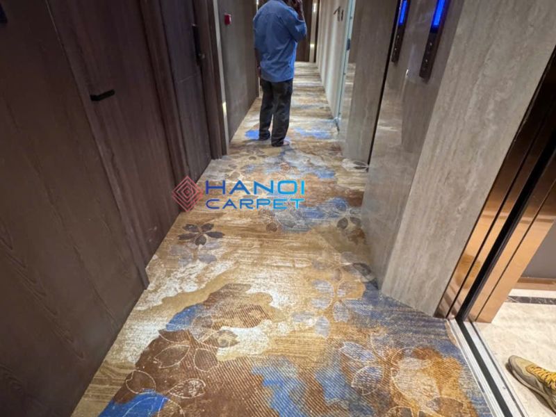 Thi công thảm hành lang khách sạn tại Đà lạt