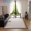 Thảm trải sàn phòng khách họa tiết viền đen hiện đại