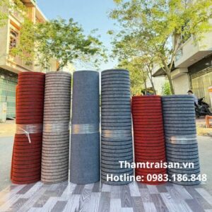Thảm cuộn nỉ sọc đế cao su chống trượt đa dạng màu sắc