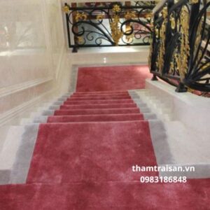 Lắp thảm len cầu thang mới