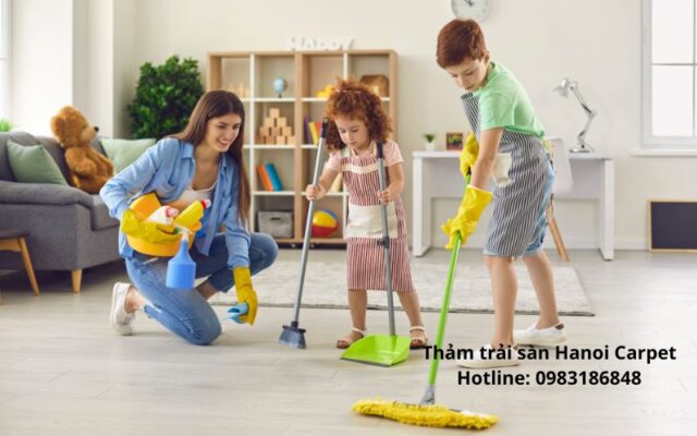 Dùng dung dịch pH trung tính xử lý vết bẩn cứng đầu trên sàn